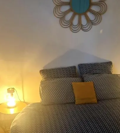 Villa Vahine Paradise Suites & Spas 3* מונטובן