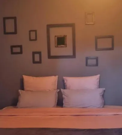 Villa Vahine Paradise Suites & Spas מלון מונטובן