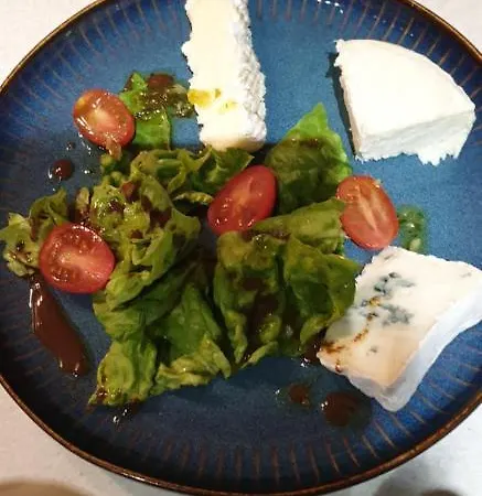 Villa Vahine Paradise Suites & Spas מונטובן