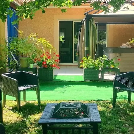 Villa Vahine Paradise Suites & Spas 3* מונטובן